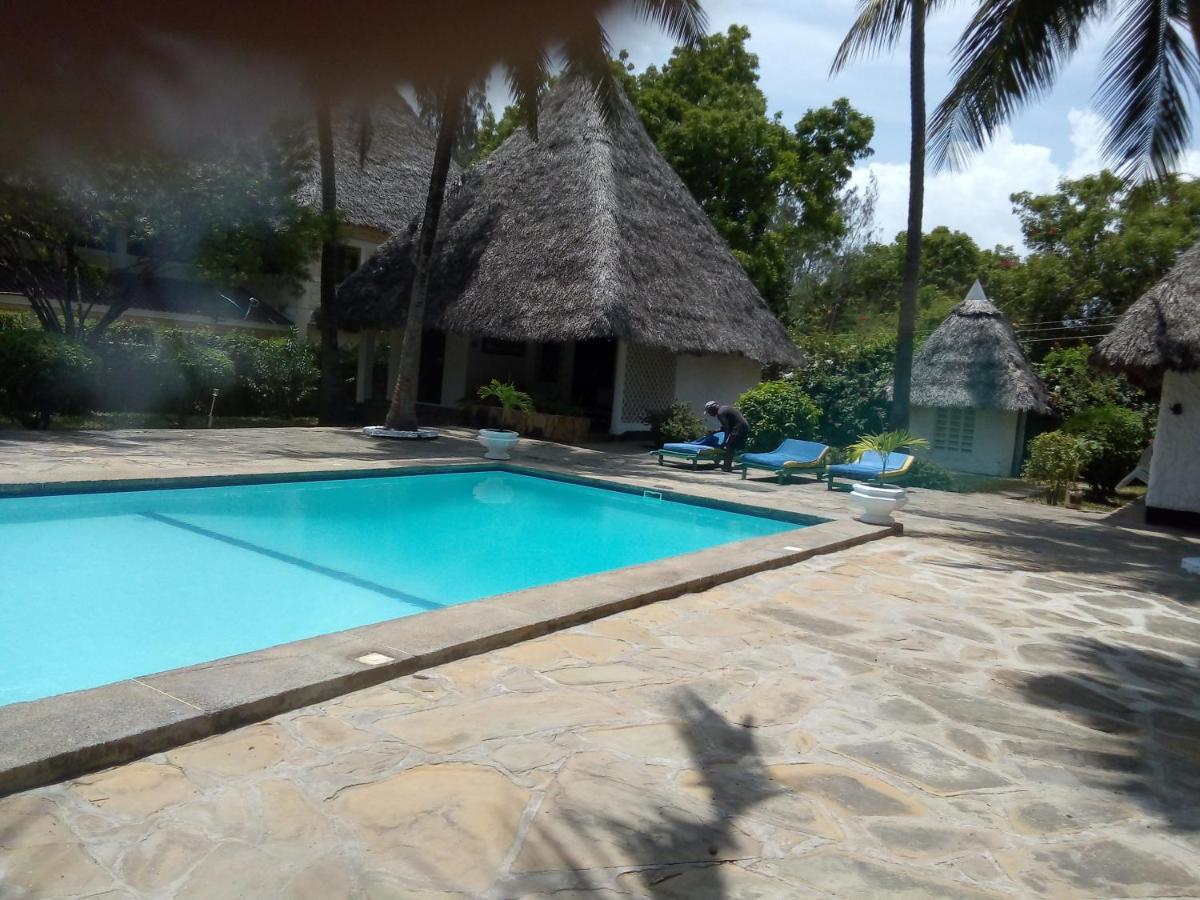 Glory Ocean Villas - Diani Diani Beach Kültér fotó