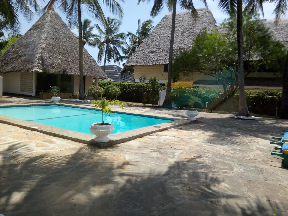 Glory Ocean Villas - Diani Diani Beach Kültér fotó